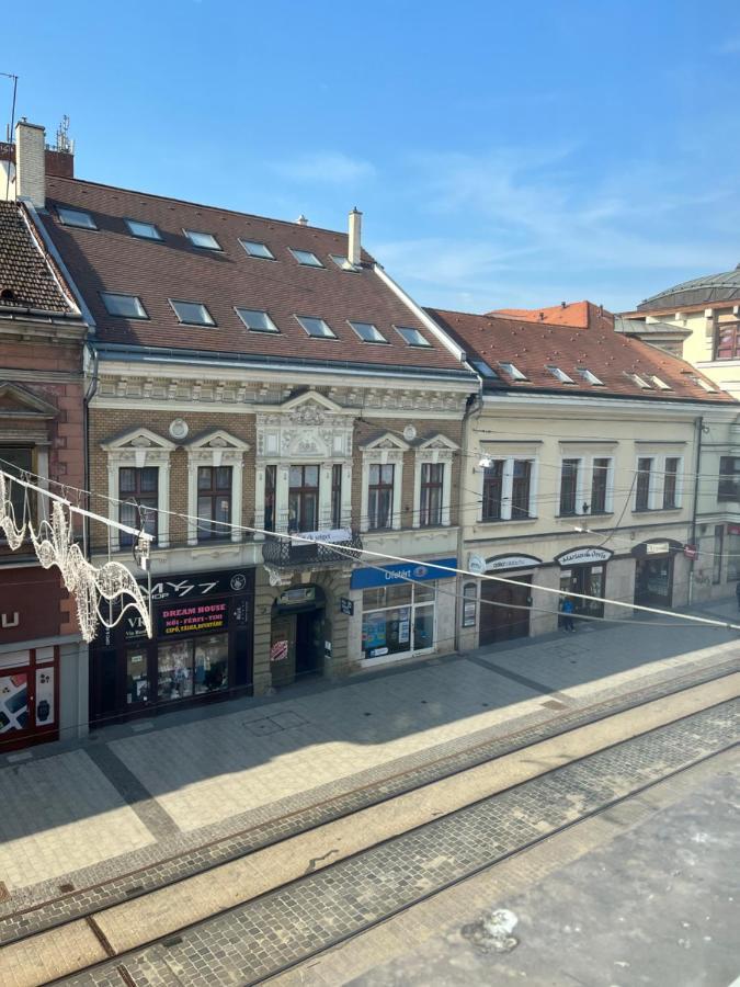 Szechenyi Apartman Miskolc Eksteriør billede