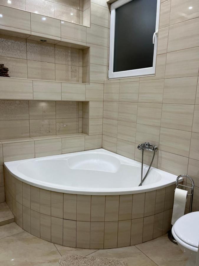 Szechenyi Apartman Miskolc Eksteriør billede