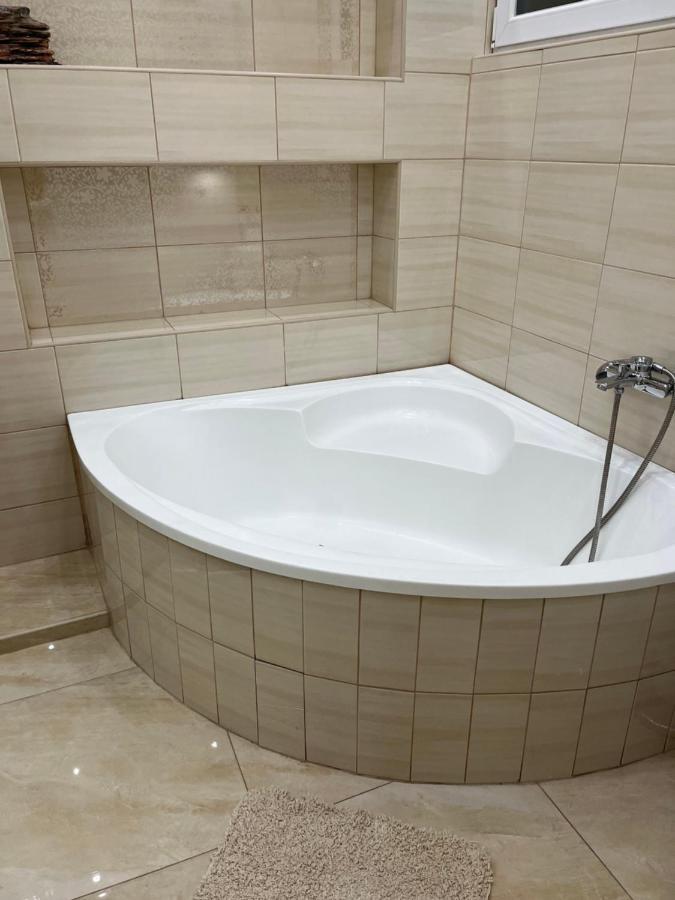 Szechenyi Apartman Miskolc Eksteriør billede